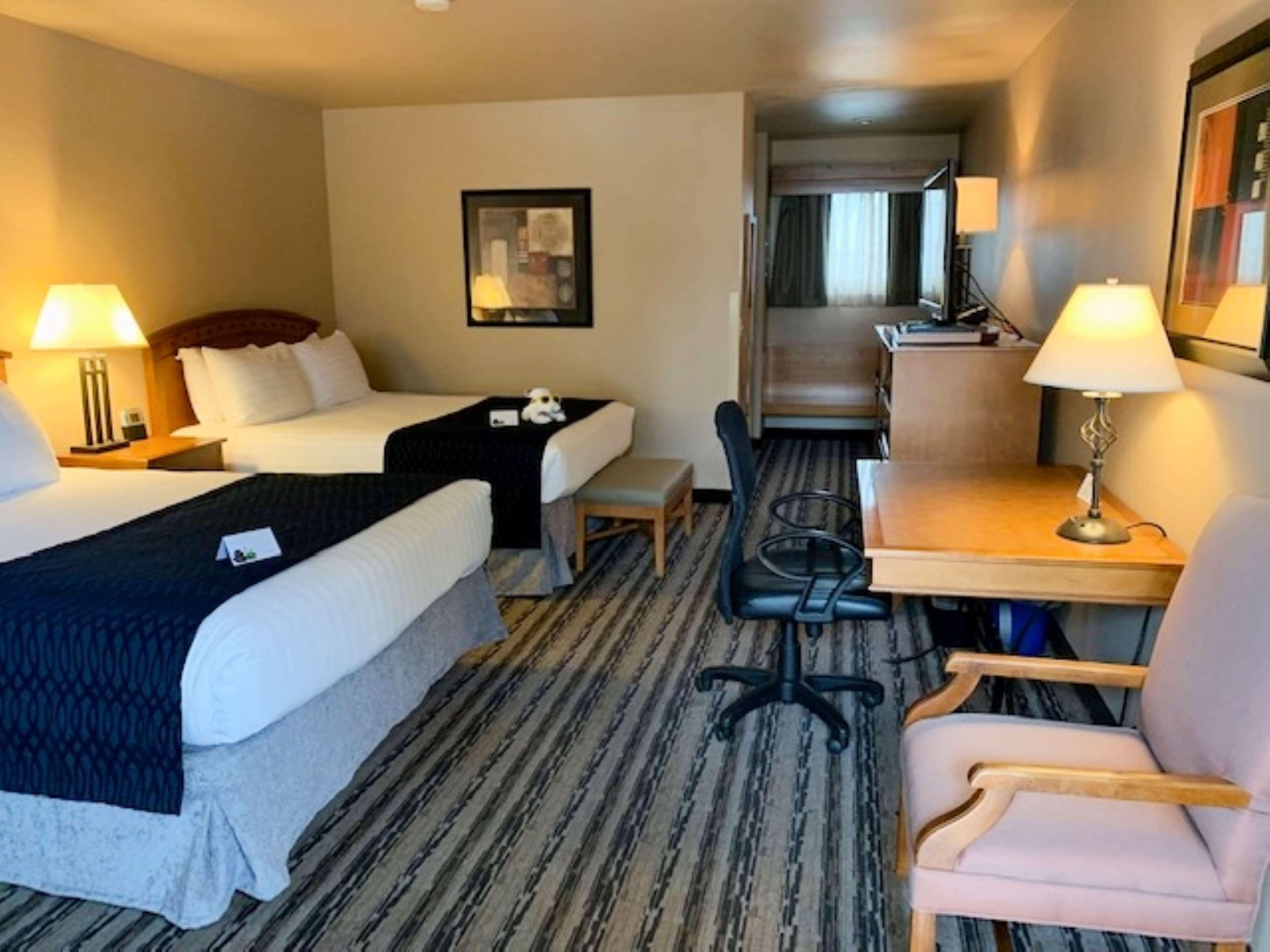 Best Western Sunset Inn Коуди Екстериор снимка